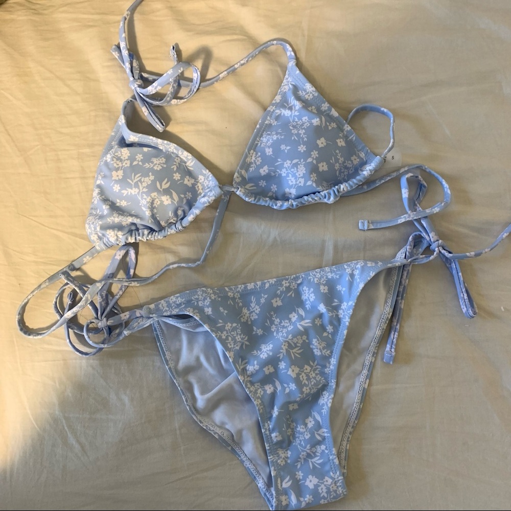 Blue floral bikini